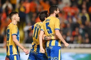 ΑΠΟΕΛ - Ομόνοια: Orange Κυριακή, θρίαμβος με τεσσάρα! (φώτος)