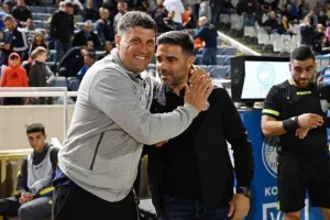 ΑΠΟΕΛ - ΕΝΠ: Ένα ο Δώνης, ένα ο Σαρφό και πέμπτη σερί νίκη! (φώτος)