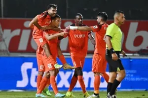 Καρμιώτισσα - Απόλλωνας: Μπλόκο και νέα γκέλα! (φώτος)