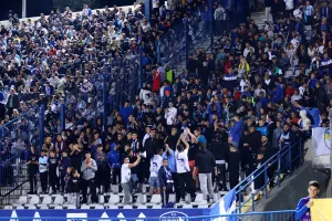 Μέρα Πέμπτη; "Φούλαρε" το "Σ. Κυριακίδης"! (φώτος)