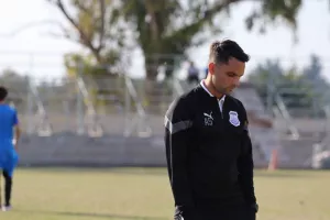 Το team του Σκέμπρι... μαζί μας 