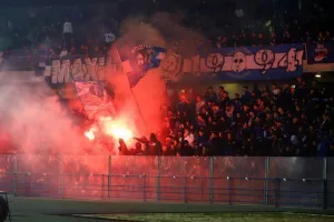 Εντυπωσιακή υποδοχή/ Έκαναν... τη νύχτα - μέρα! (Φώτος/Βίντεο)