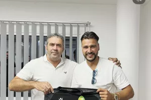 Ο Νίκος έδωσε τα χέρια με Σάβιν, γνώρισε τους παίκτες (φώτος)
