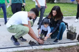 "Πρασίνισαν" το Δάλι οι Κακουλλής και Χαραλάμπους (φώτος)