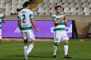 Ομόνοια - Ολυμπιακός: Εμφατικό "τριφύλλι" τεσσάρων αστέρων! (φώτος)
