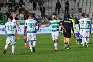 H Ομόνοια το... συνέχισε! (13 κόκκινα, 10 πράσινα)!