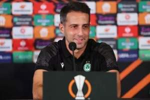 Φερέρα: "Έχουμε 90 λεπτά για να κάνουμε το θαύμα και ναι πιστεύω στα θαύματα!" (φώτος)