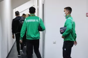 Η άφιξη των "πρασίνων" και η "βόλτα" στο Zimbru (φώτος)