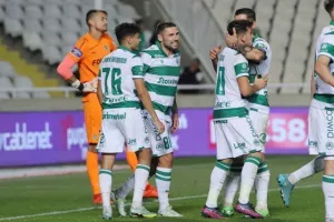 Ομόνοια - Ολυμπιακός: Εμφατικό "τριφύλλι" τεσσάρων αστέρων! (φώτος)