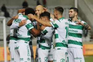 Ομόνοια - Ολυμπιακός: Εμφατικό "τριφύλλι" τεσσάρων αστέρων! (φώτος)