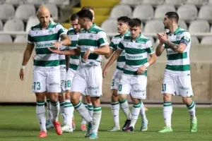 Ομόνοια - Ολυμπιακός: Εμφατικό "τριφύλλι" τεσσάρων αστέρων! (φώτος)