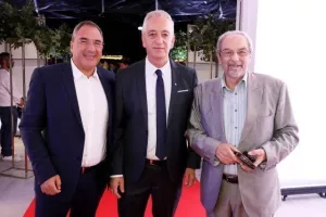 (ΦΩΤΟΣ/ΒΙΝΤΕΟΣ) Μεγάλη μέρα για τη Λεμεσό - Εγκαινιάστηκε το νέο γήπεδο/Εκεί το kerkida