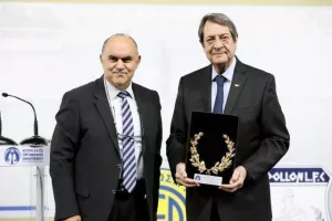 (ΦΩΤΟΣ/ΒΙΝΤΕΟΣ) Μεγάλη μέρα για τη Λεμεσό - Εγκαινιάστηκε το νέο γήπεδο/Εκεί το kerkida