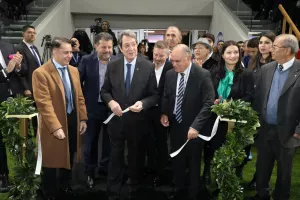 (ΦΩΤΟΣ/ΒΙΝΤΕΟΣ) Μεγάλη μέρα για τη Λεμεσό - Εγκαινιάστηκε το νέο γήπεδο/Εκεί το kerkida