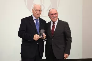 ΚΟΑ και ΚΕΣΟΑ τίμησαν τους Κύπριους που έχουν αγωνιστεί σε Ολυμπιακούς (βίντεο/φώτος)