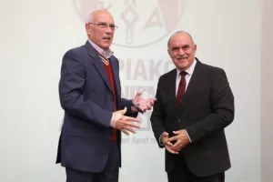 ΚΟΑ και ΚΕΣΟΑ τίμησαν τους Κύπριους που έχουν αγωνιστεί σε Ολυμπιακούς (βίντεο/φώτος)