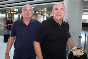 ΦΩΤΟΣ/Πέταξε για Γαλλία η ΑΕΚ - Μαζί της το kerkida.net