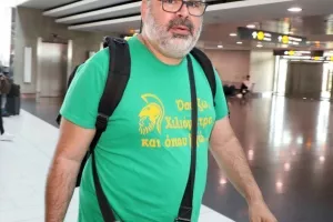 ΦΩΤΟΣ/Πέταξε για Γαλλία η ΑΕΚ - Μαζί της το kerkida.net