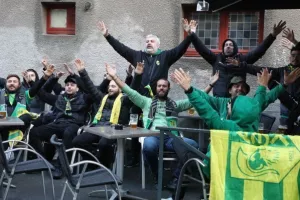Θόρυβο... οι ΑΕΚτζήδες: "Οσο ζω, χιλιόμετρα, κι' όπου βγω!" (βίντεο/φώτος)
