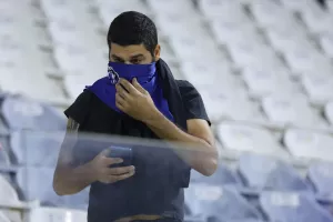 ΦΩΤΟΣ... για την αποπνικτική ατμόσφαιρα στο "ΠΑΠ"