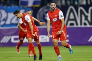 Ανόρθωση - Νέα Σαλαμίνα: To Βαρωσιώτικο ντέρμπι στην "Κυρία" (φώτος)