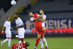 Ανόρθωση - Νέα Σαλαμίνα: To Βαρωσιώτικο ντέρμπι στην "Κυρία" (φώτος)