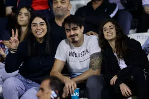 (Φωτορεπορτάζ) Ο κόσμος στο "Αντώνης Παπαδόπουλος"