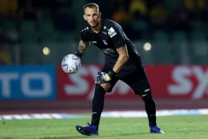 ΑΕΛ - Πάφος FC: Το... τρένο του Μπεργκ δεν σταμάτησε ούτε στη Λεμεσό! (φώτος)