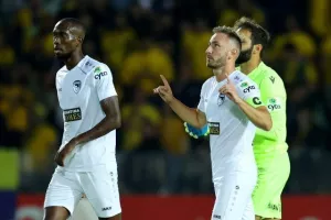 ΑΕΛ - Πάφος FC: Το... τρένο του Μπεργκ δεν σταμάτησε ούτε στη Λεμεσό! (φώτος)
