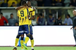 ΑΕΛ - Πάφος FC: Το... τρένο του Μπεργκ δεν σταμάτησε ούτε στη Λεμεσό! (φώτος)