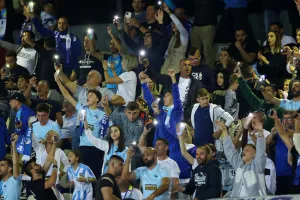 Τα φλας (και) πάνω τους... 