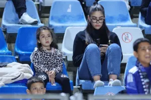 Παφίτες και Ανορθωσιάτες στο "Σ. Κυριακίδης" (φωτορεπορτάζ)