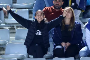 Παφίτες και Ανορθωσιάτες στο "Σ. Κυριακίδης" (φωτορεπορτάζ)