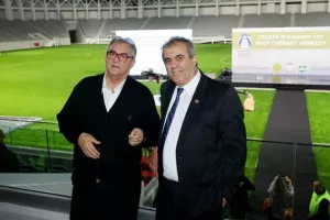 (ΦΩΤΟΣ/ΒΙΝΤΕΟΣ) Μεγάλη μέρα για τη Λεμεσό - Εγκαινιάστηκε το νέο γήπεδο/Εκεί το kerkida