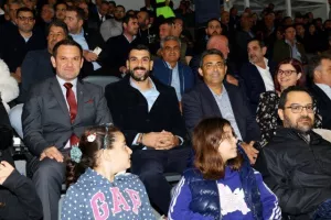 (ΦΩΤΟΣ/ΒΙΝΤΕΟΣ) Μεγάλη μέρα για τη Λεμεσό - Εγκαινιάστηκε το νέο γήπεδο/Εκεί το kerkida