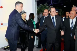 (ΦΩΤΟΣ/ΒΙΝΤΕΟΣ) Μεγάλη μέρα για τη Λεμεσό - Εγκαινιάστηκε το νέο γήπεδο/Εκεί το kerkida