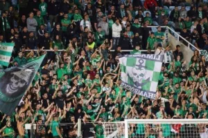 Υπόκλιση... στον κόσμο της: "Το κάναμε μαζί 🔥"