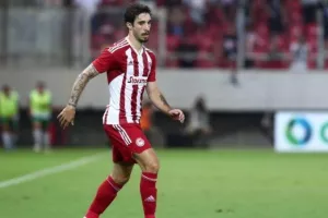 Ολυμπιακός: Δεν θέλει να φύγει ο Βρσάλικο