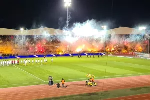 Εντυπωσιακή υποδοχή/ Έκαναν... τη νύχτα - μέρα! (Φώτος/Βίντεο)