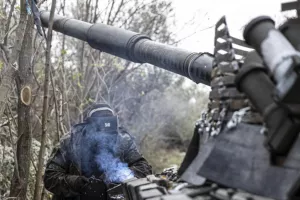 Οι Ρώσοι εγκαταλείπουν τραυματίες στο πεδίο της μάχης όσο υποχωρούν από τη Χερσώνα