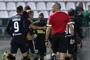 Δόξα - Άρης: Διπλό, 2η θέση και στο -2 απ' την κορυφή! (Φώτος)