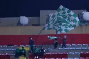 Νέα Σαλαμίνα-Άρης: Διπλό... με ζωγραφιές! (φώτος)