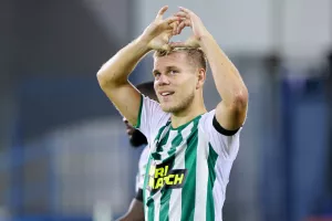 Μπροστά ο Άρης, 1-0 με Κακόριν