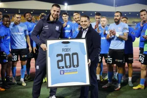 Το "Νο.200" στον Ρομπέρζ και αποθέωση! (βίντεο/φώτος)