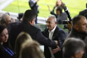 (ΦΩΤΟΣ/ΒΙΝΤΕΟΣ) Μεγάλη μέρα για τη Λεμεσό - Εγκαινιάστηκε το νέο γήπεδο/Εκεί το kerkida
