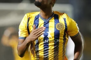 ΑΕΛ - Πάφος FC: Το... τρένο του Μπεργκ δεν σταμάτησε ούτε στη Λεμεσό! (φώτος)