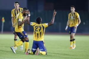 ΑΕΛ - Πάφος FC: Το... τρένο του Μπεργκ δεν σταμάτησε ούτε στη Λεμεσό! (φώτος)
