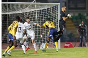 ΑΕΛ - Πάφος FC: Το... τρένο του Μπεργκ δεν σταμάτησε ούτε στη Λεμεσό! (φώτος)