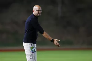 Σε δύσκολη θέση... 