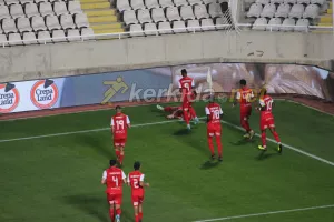 ΦΩΤΟΣ/To 1-0 του Ντορεγκαράι και ο πανηγυρισμός... καράτε στο σημαιάκι!